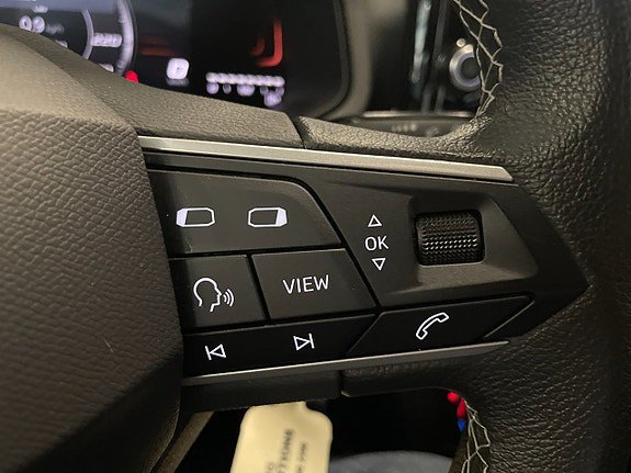 Vehicle Image 26