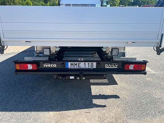 Vehicle Image 27