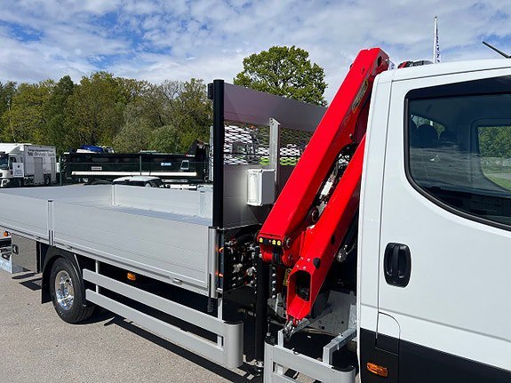 Vehicle Image 38