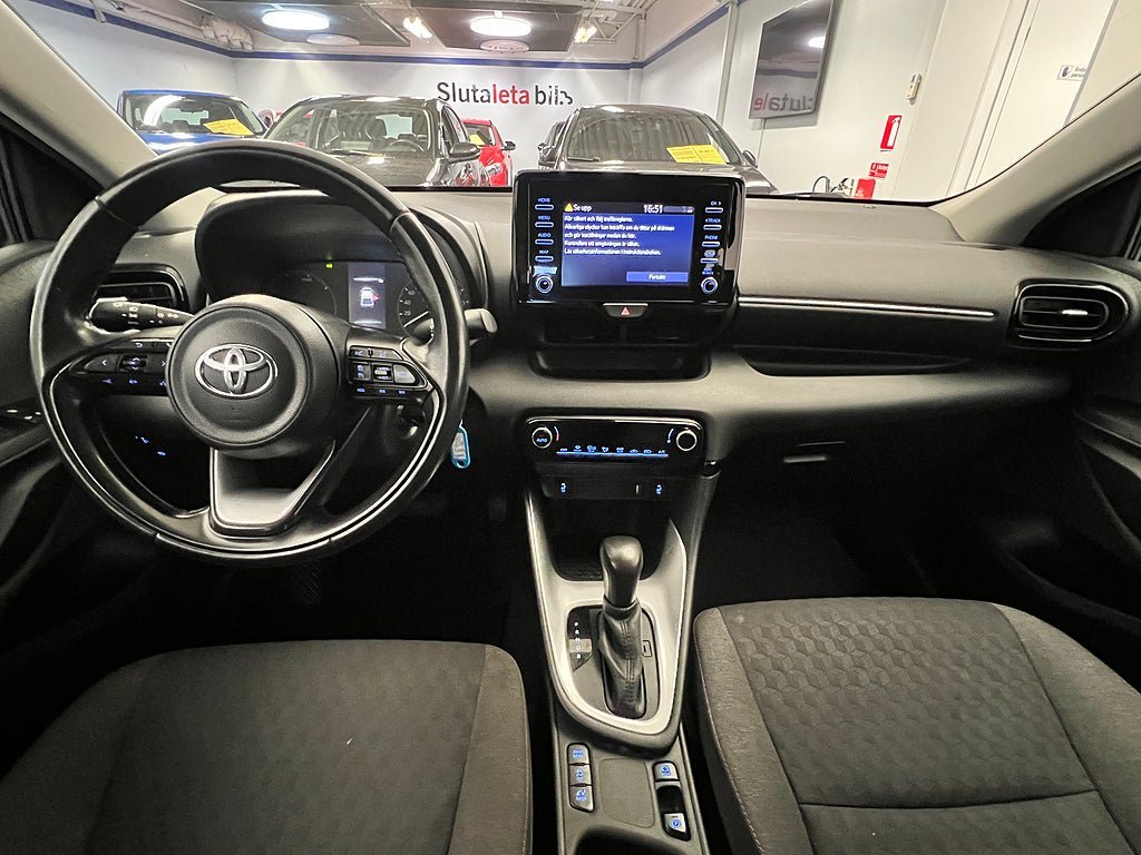 Vehicle Image 11