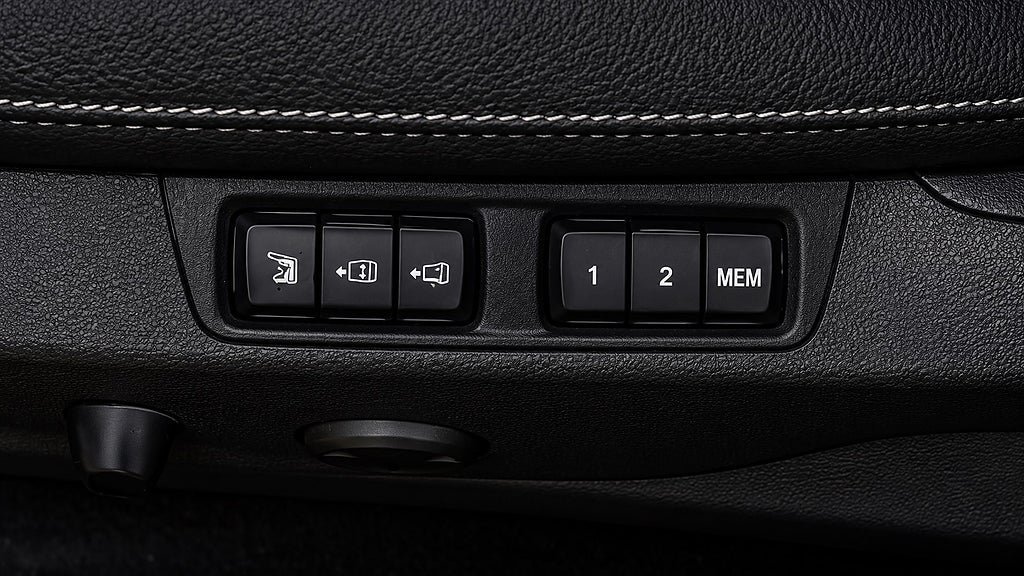 Vehicle Image 24