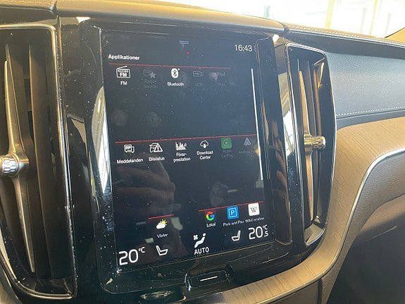 Vehicle Image 25