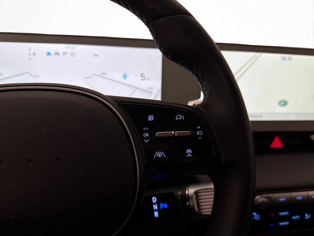 Vehicle Image 30