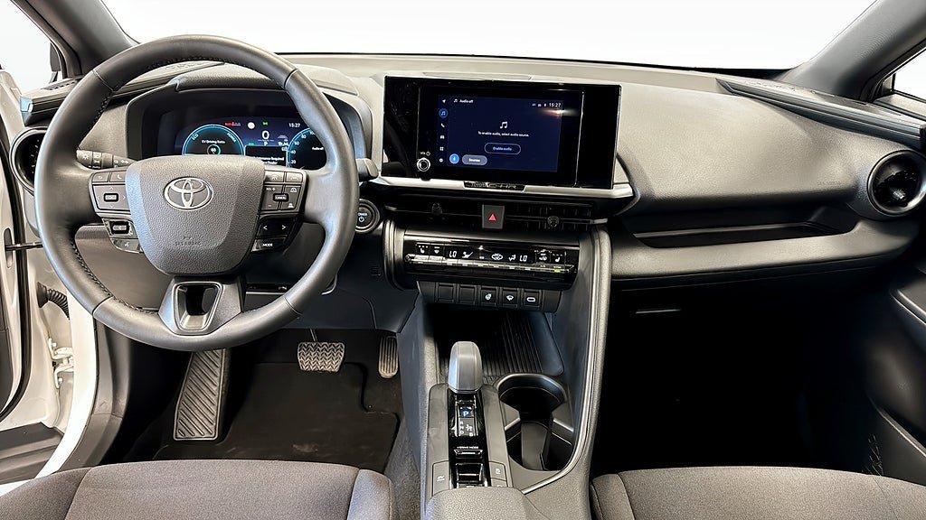 Vehicle Image 9