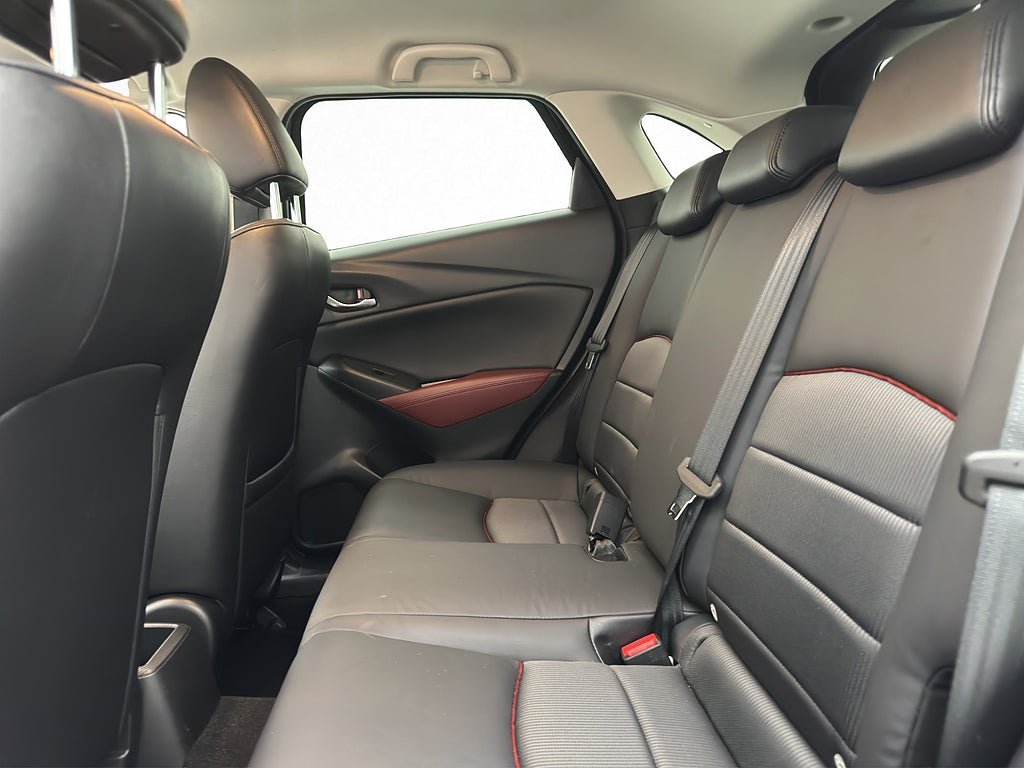 Vehicle Image 18
