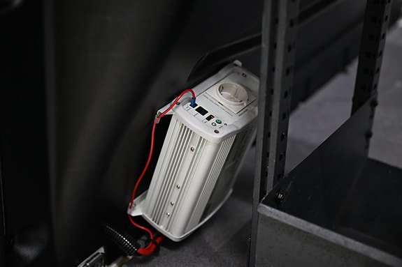Vehicle Image 12