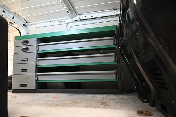 Vehicle Image 9