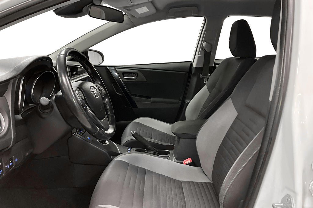 Vehicle Image 13