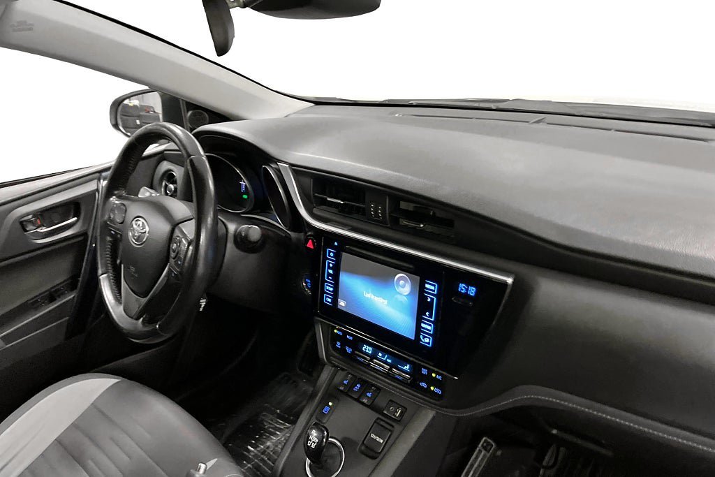 Vehicle Image 15