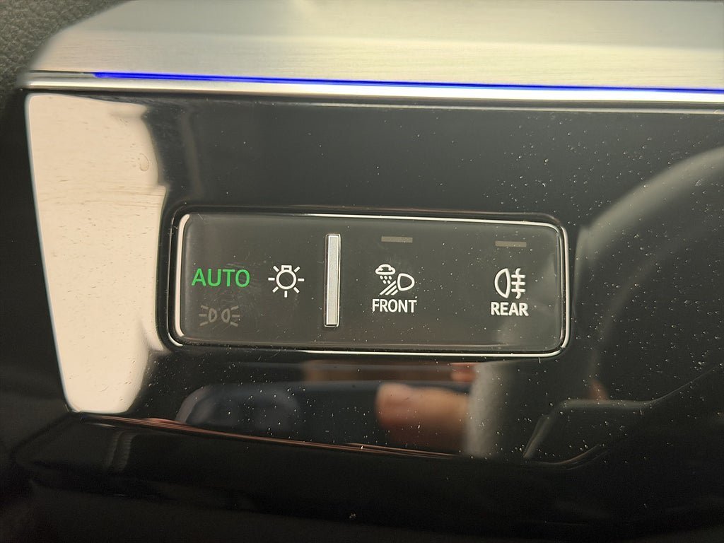 Vehicle Image 33