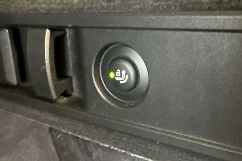 Vehicle Image 24