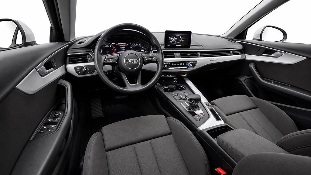 Vehicle Image 10