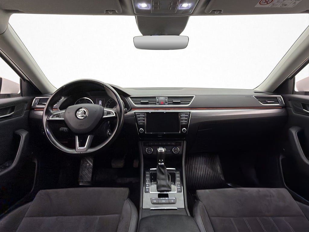 Vehicle Image 18