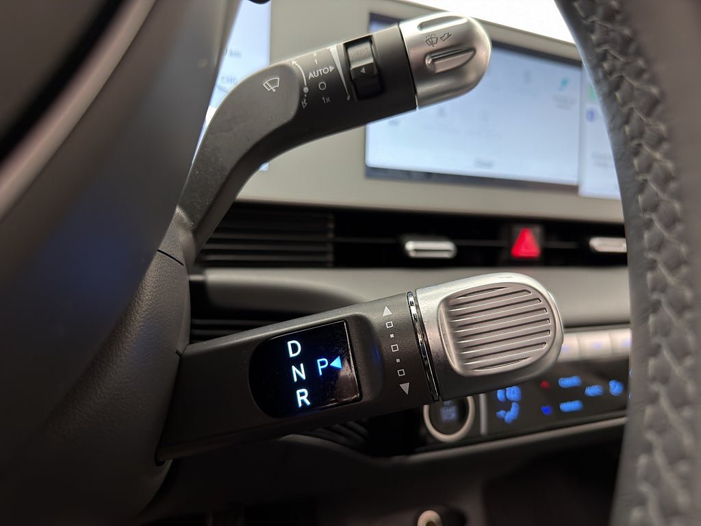 Vehicle Image 28