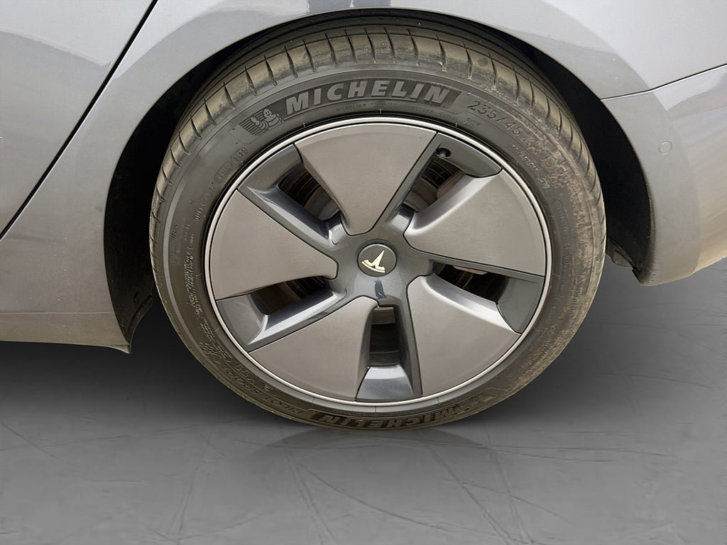 Vehicle Image 31