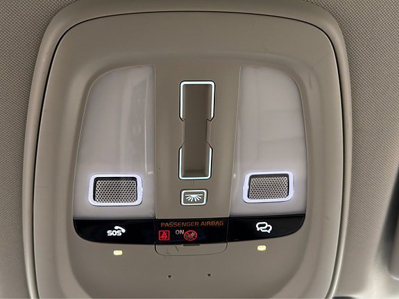 Vehicle Image 38