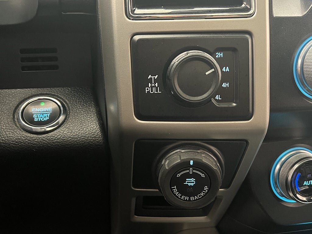 Vehicle Image 24