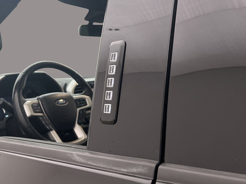 Vehicle Image 36