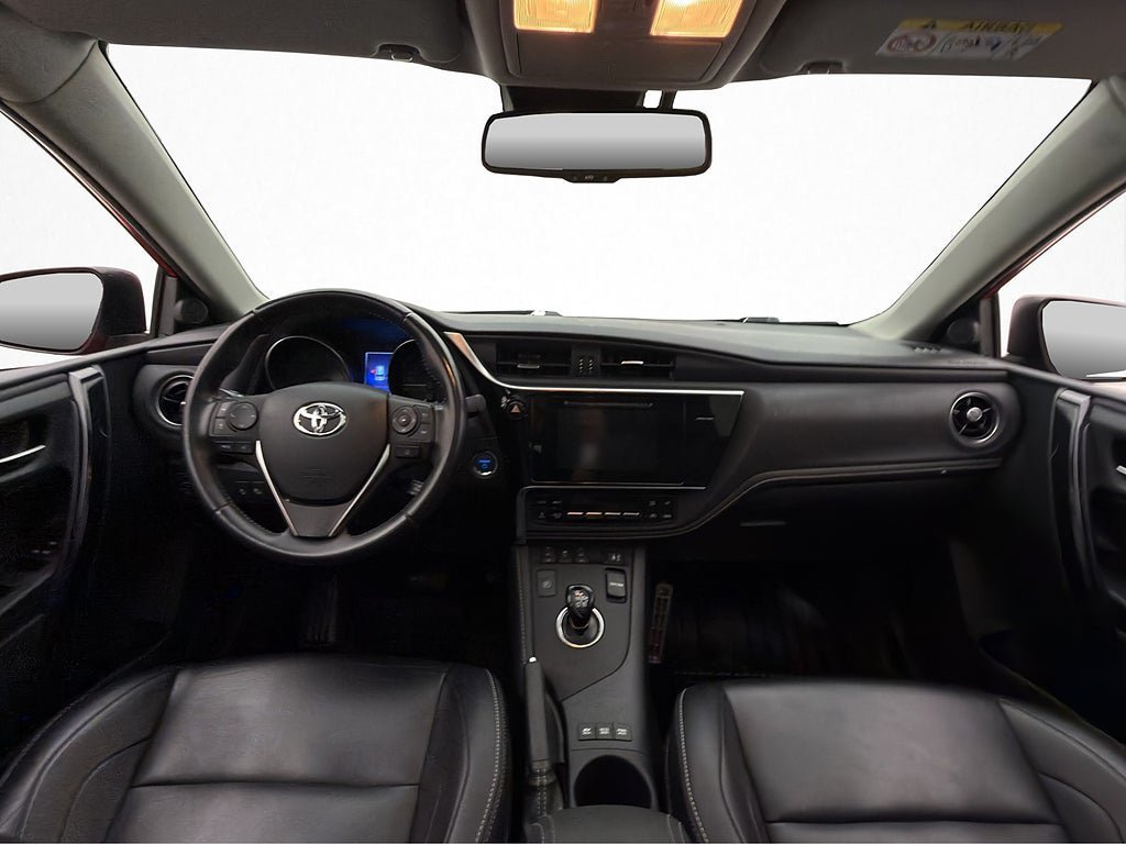 Vehicle Image 16