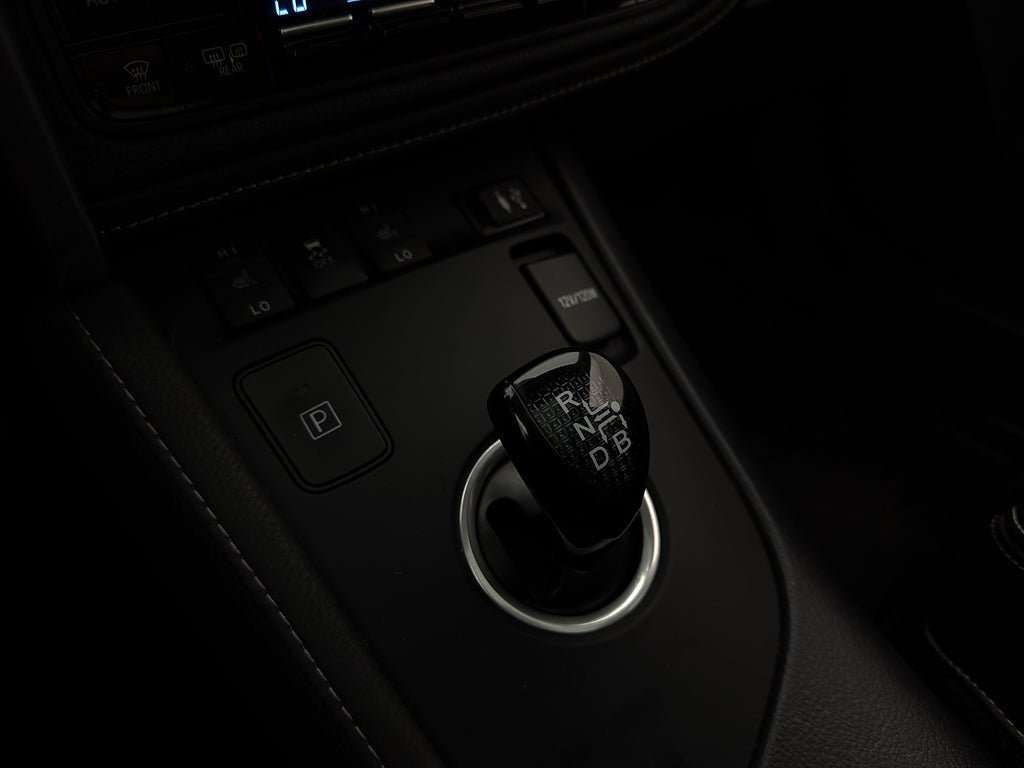 Vehicle Image 23