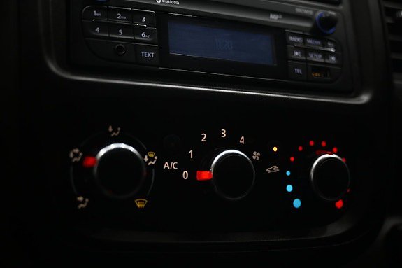 Vehicle Image 29