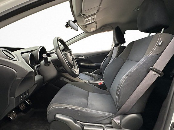 Vehicle Image 13