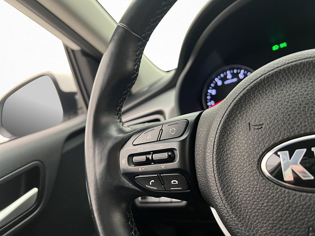 Vehicle Image 26