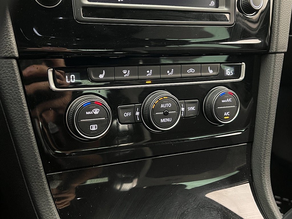 Vehicle Image 27