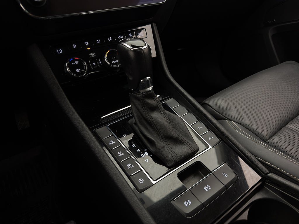 Vehicle Image 27