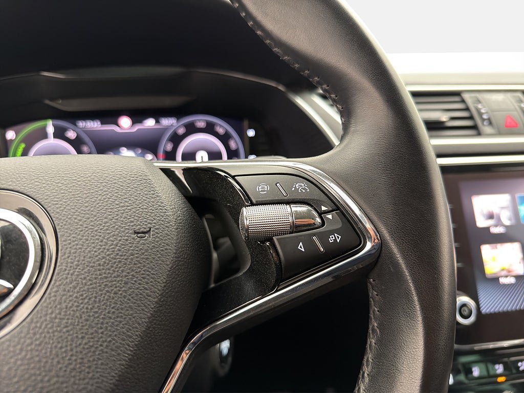 Vehicle Image 29