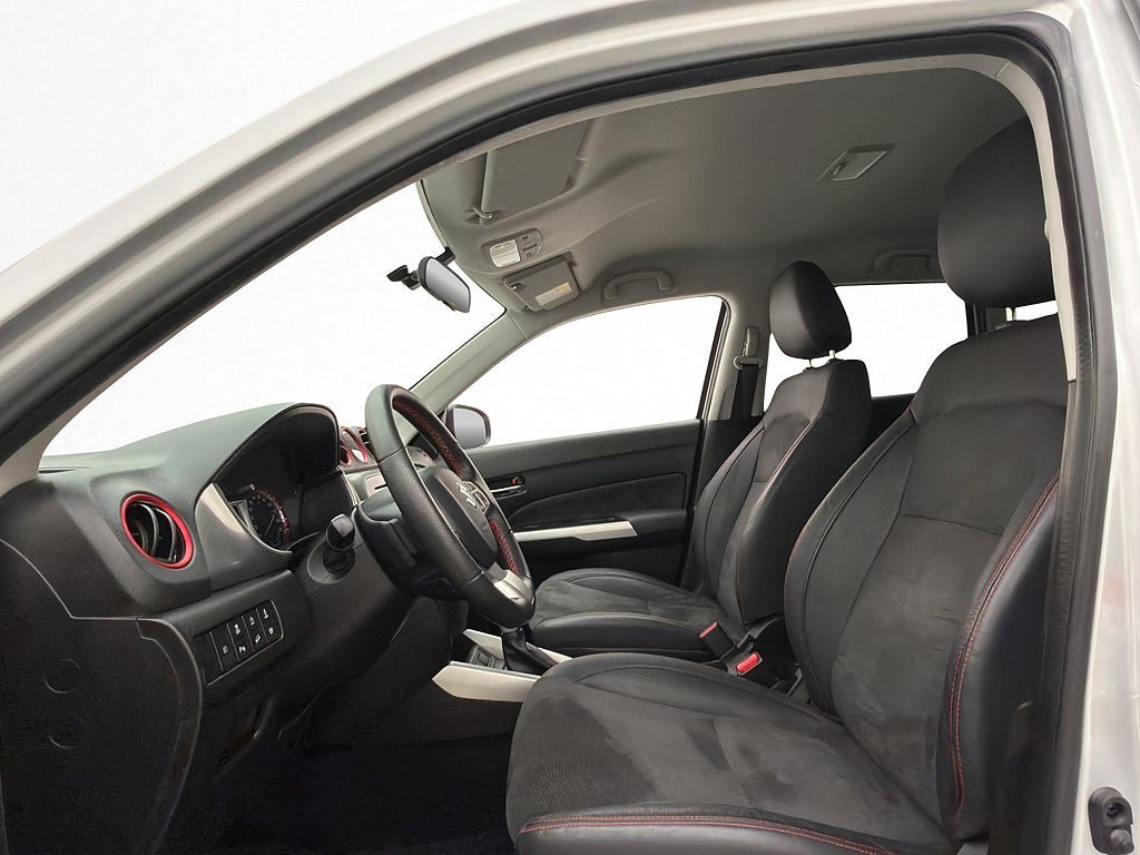 Vehicle Image 11