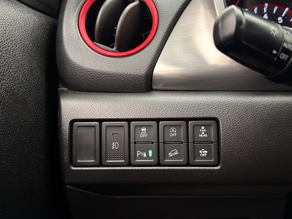 Vehicle Image 14
