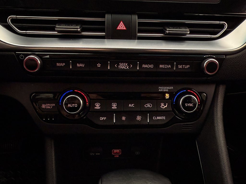 Vehicle Image 21