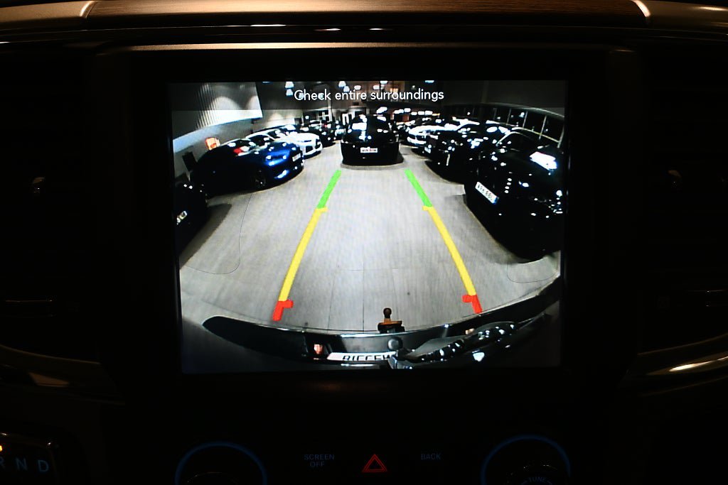 Vehicle Image 15