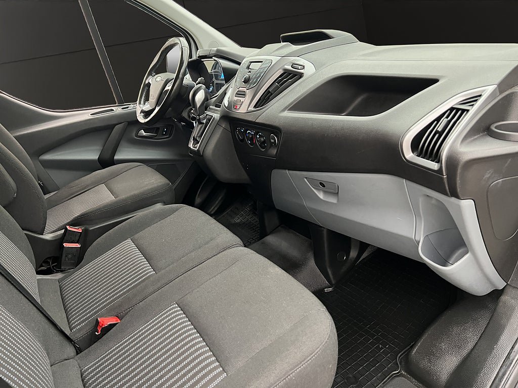 Vehicle Image 24
