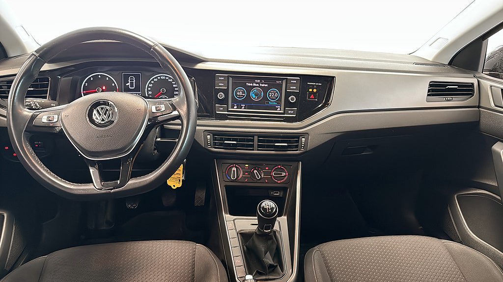 Vehicle Image 12