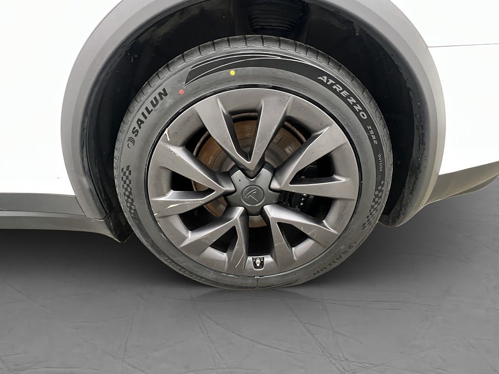 Vehicle Image 31