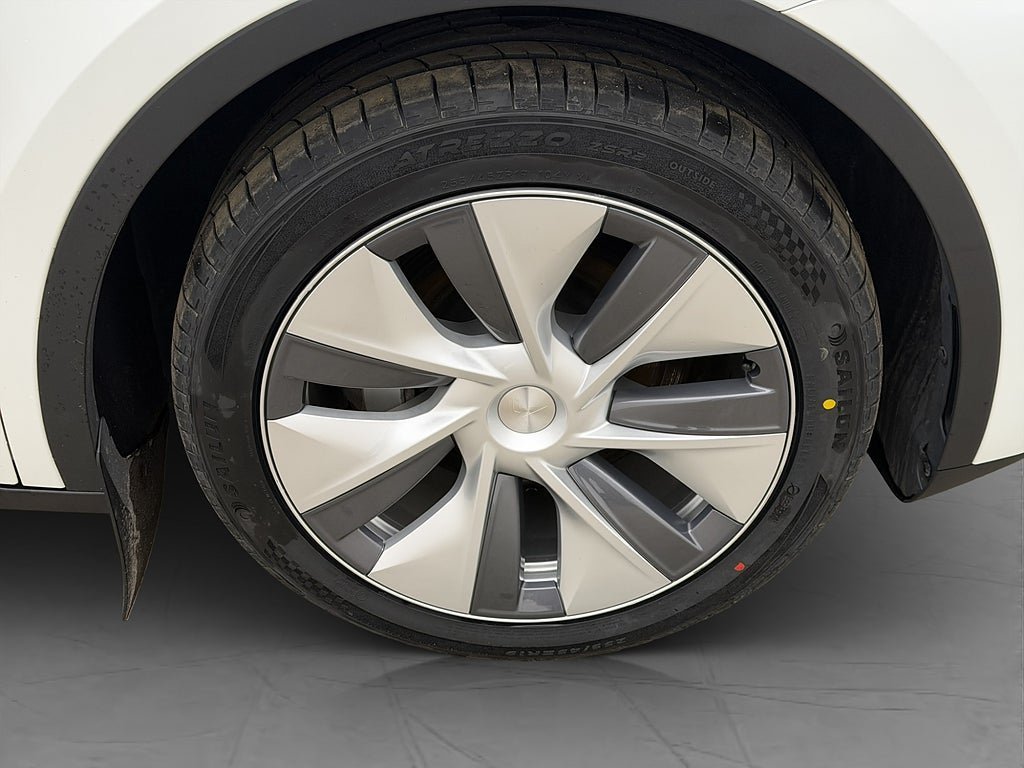 Vehicle Image 31