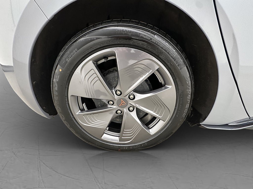 Vehicle Image 30