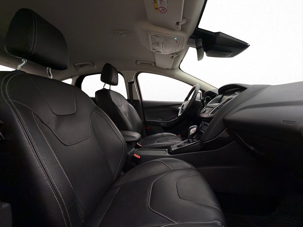 Vehicle Image 25