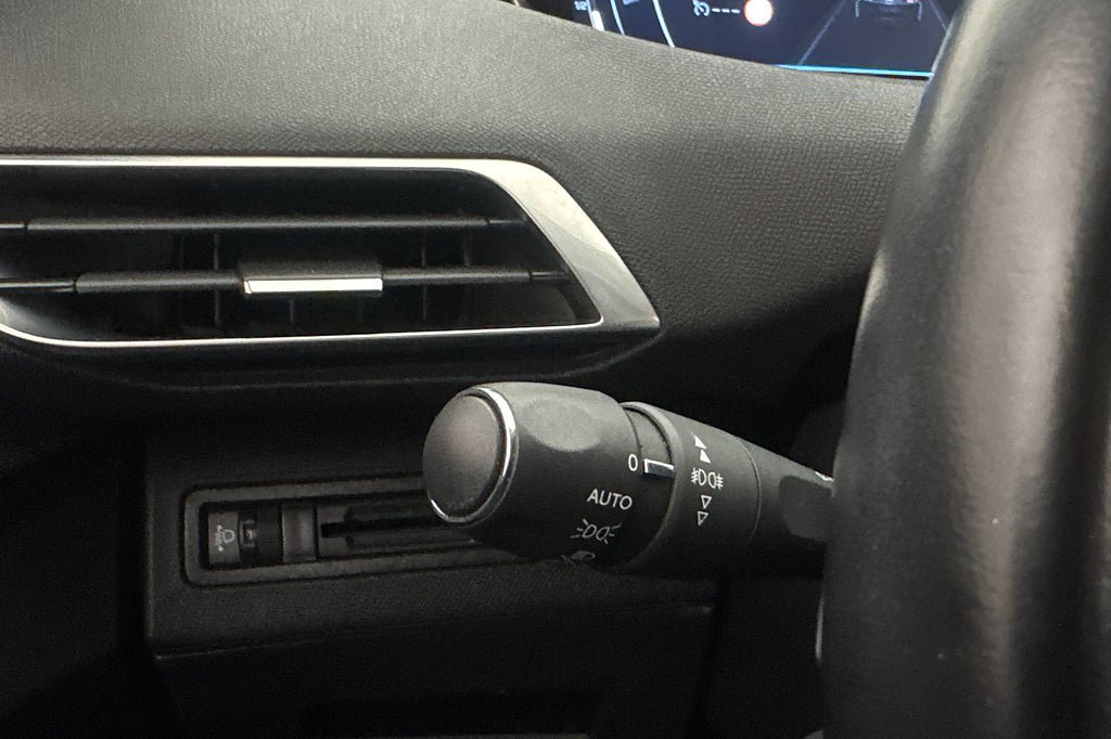 Vehicle Image 26