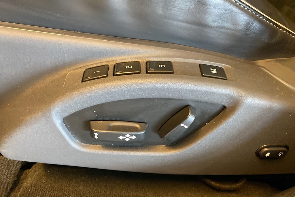Vehicle Image 17