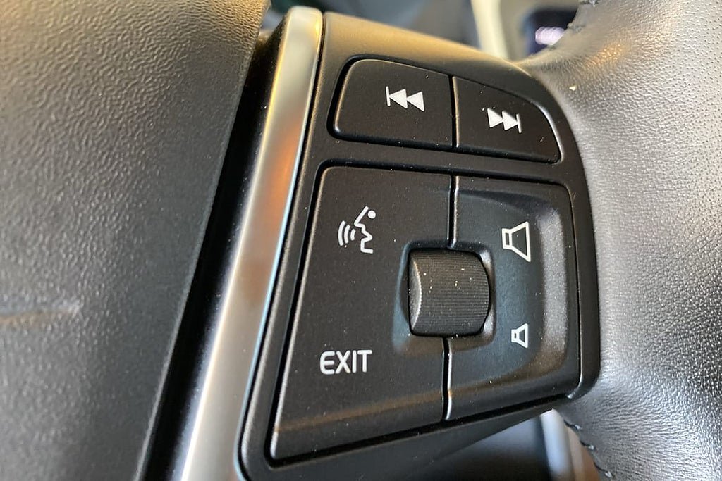 Vehicle Image 24