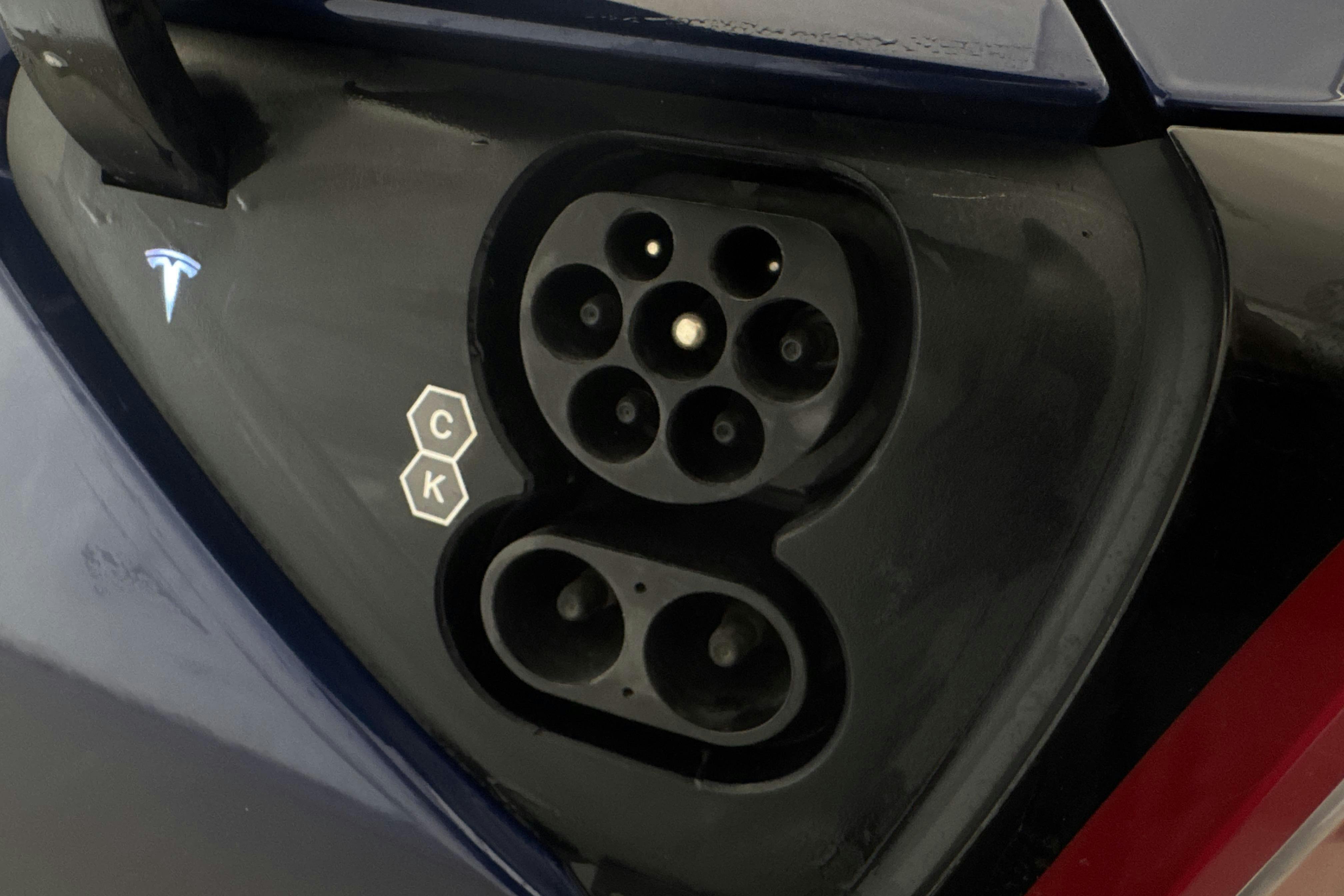 Vehicle Image 22