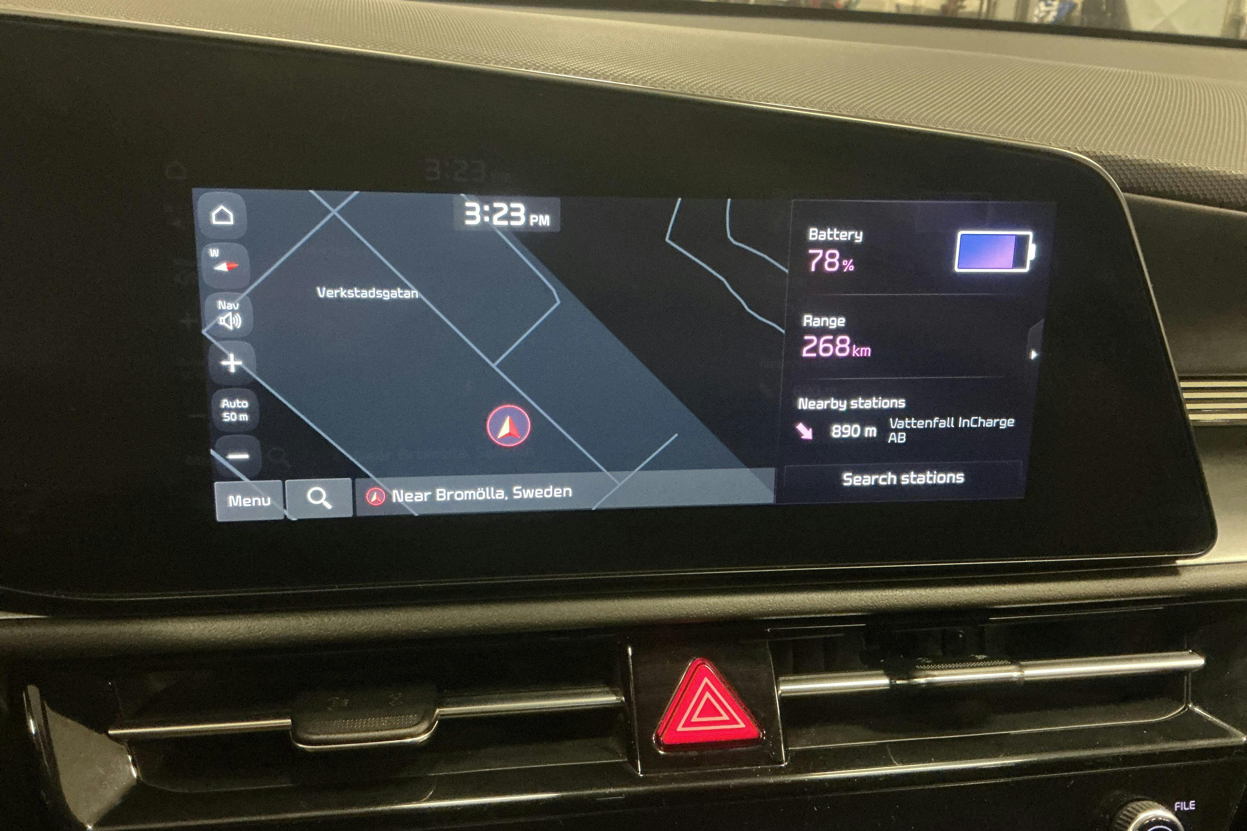 Vehicle Image 12