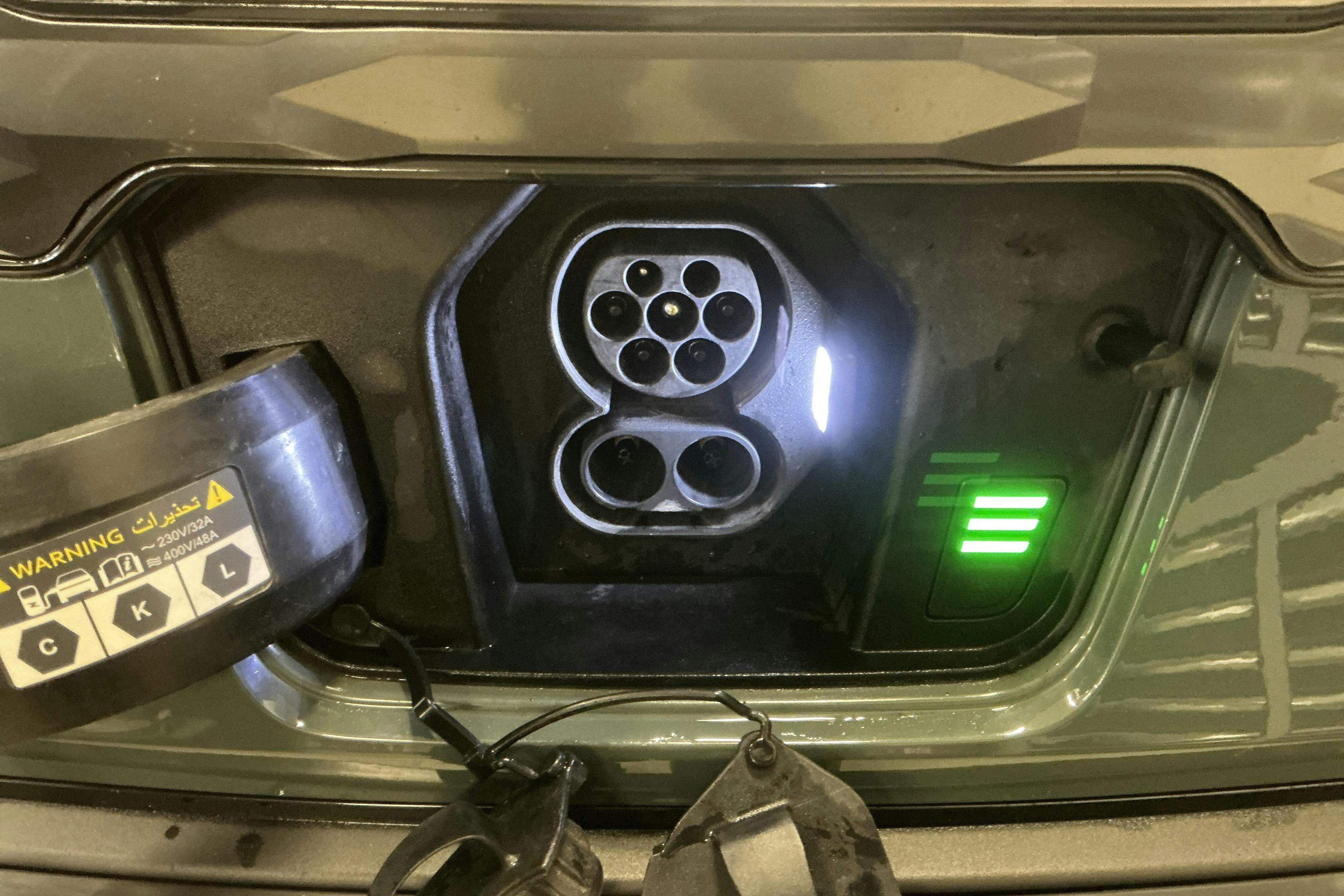 Vehicle Image 16
