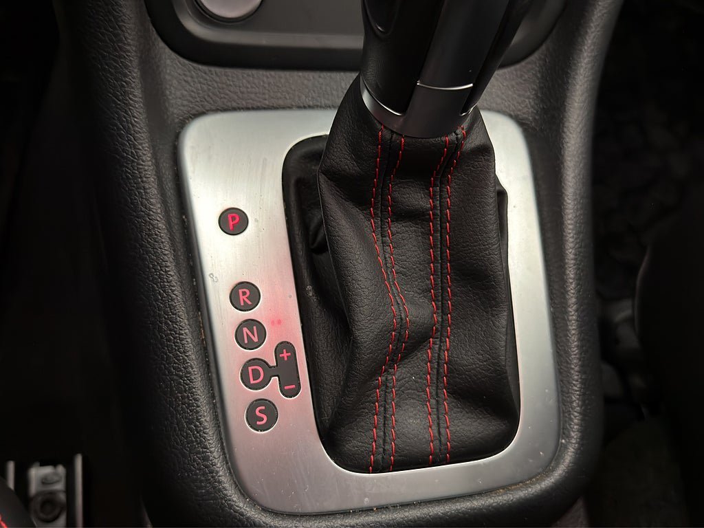 Vehicle Image 28