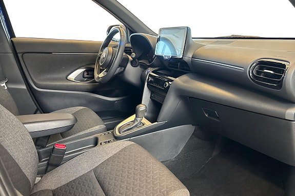 Vehicle Image 10