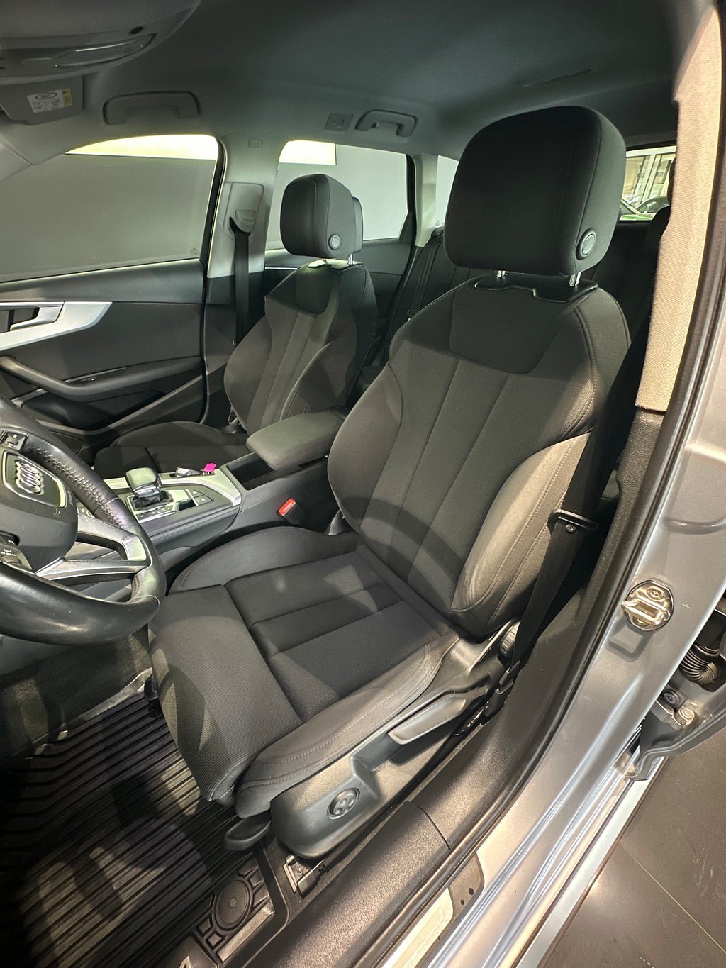 Vehicle Image 15