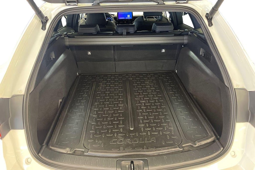 Vehicle Image 12